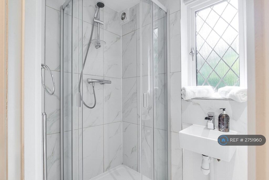 Additional image 12 of Darby Drive, Welwyn, AL6