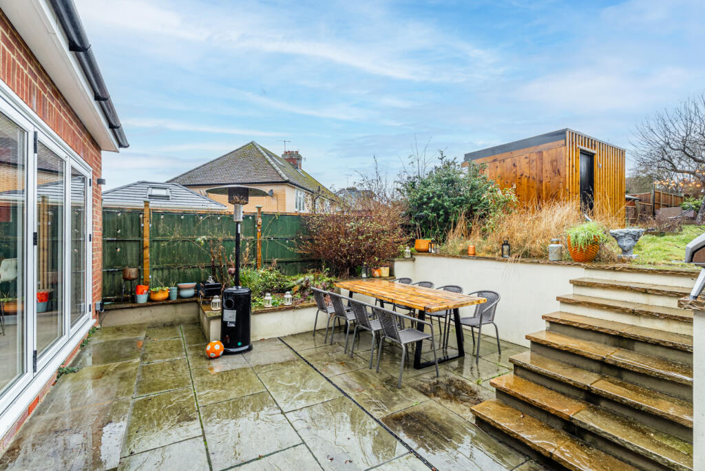 Additional image 15 of Castle Rise, Wheathampstead, St. Albans, Hertfordshire, AL4