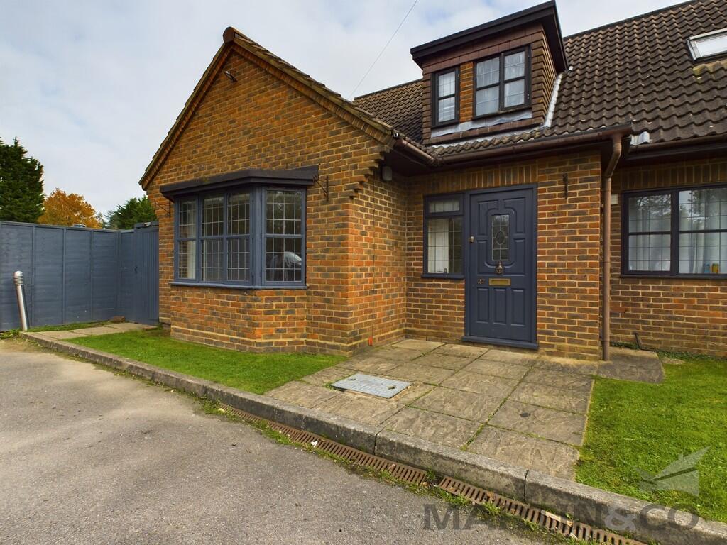 Bricket Lodge, Lye Lane