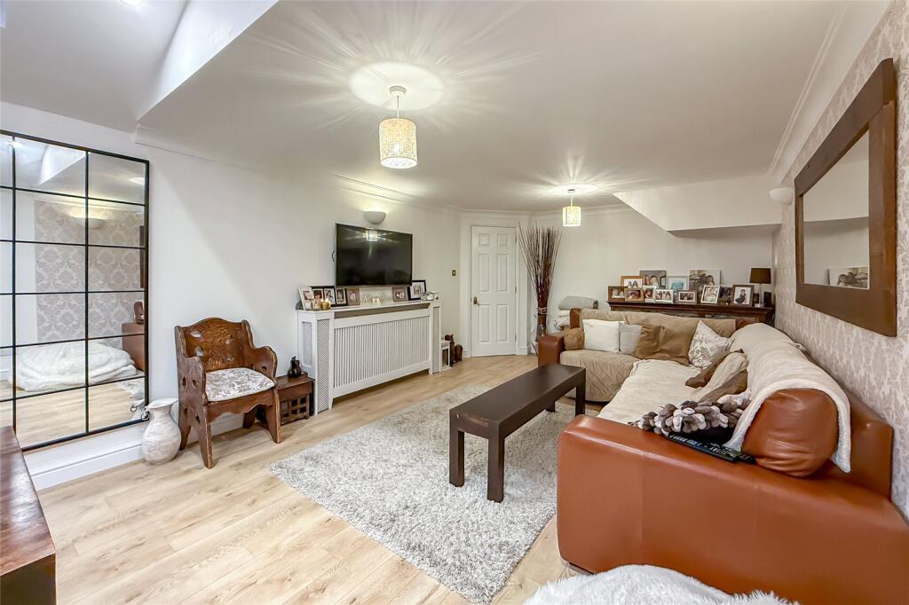 Additional image 5 of Magnolia Close, Park Street, St. Albans, Hertfordshire, AL2