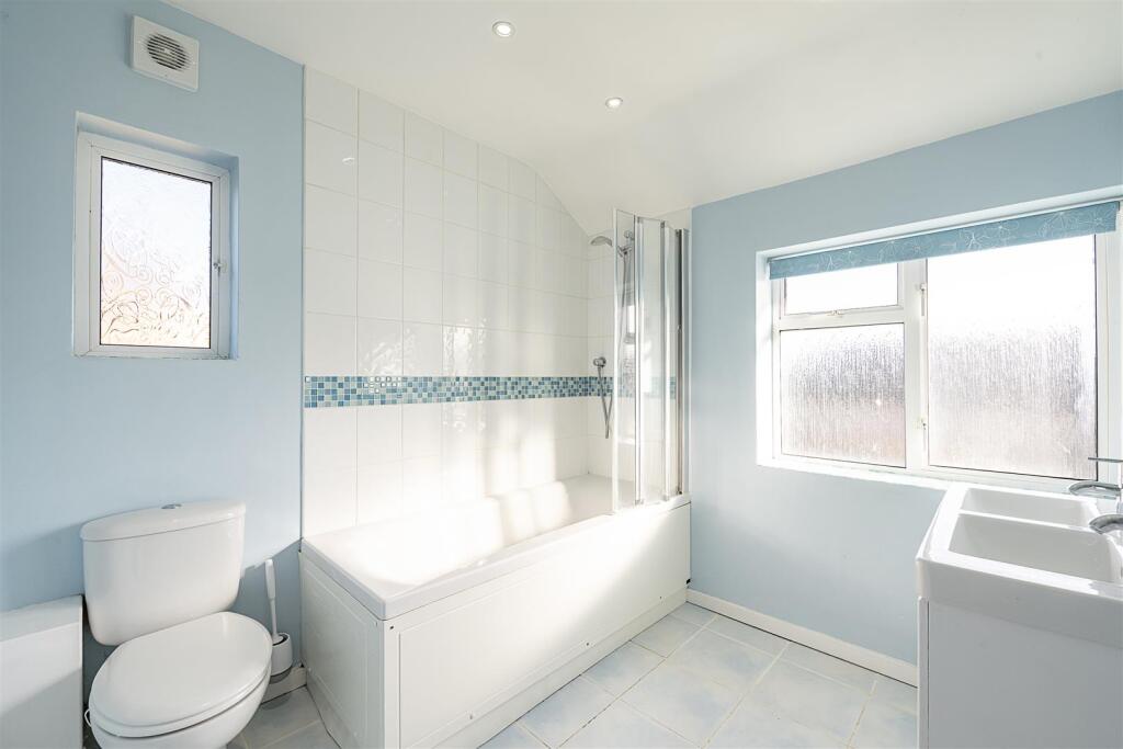 Additional image 8 of Park Rise, Harpenden