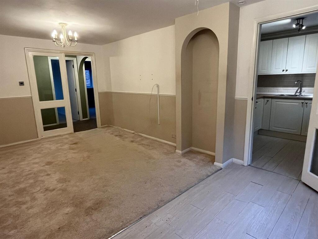 Additional image 5 of Tudor Close, Hatfield