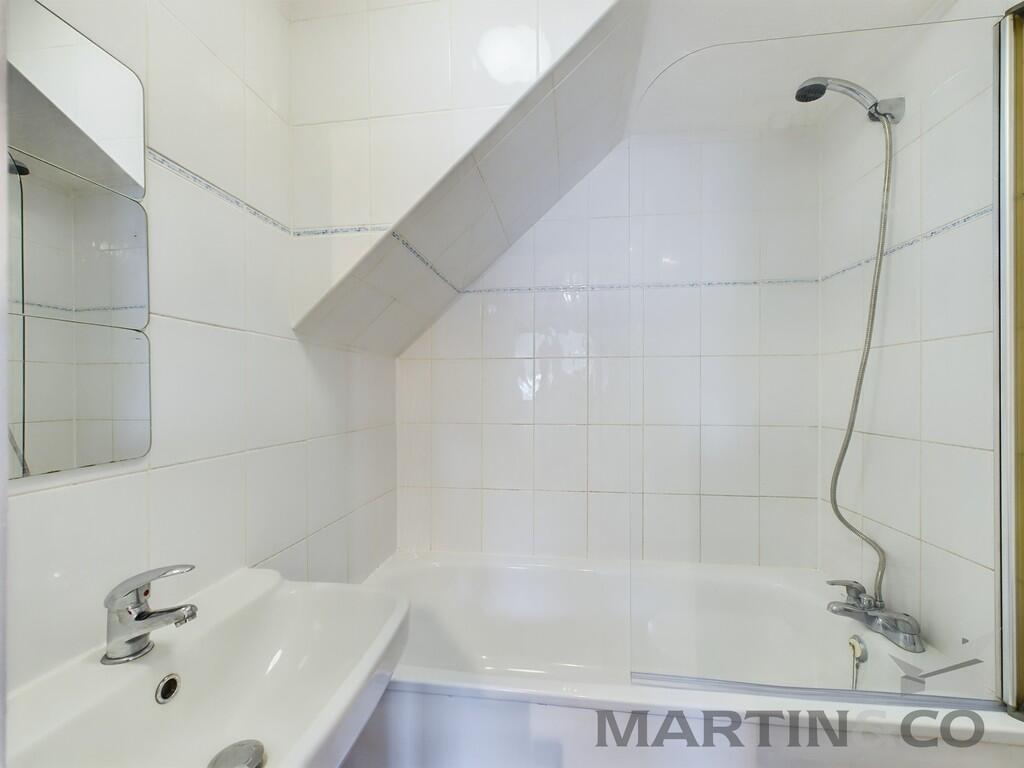 Additional image 9 of Bricket Lodge, Lye Lane