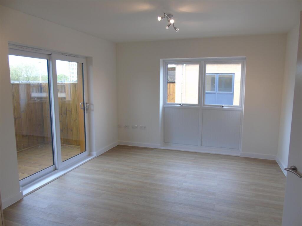 Additional image 2 of Town Centre, Hatfield