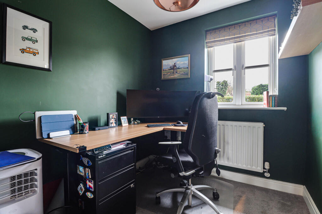 Additional image 14 of Black Cat Close, Redbourn, AL3