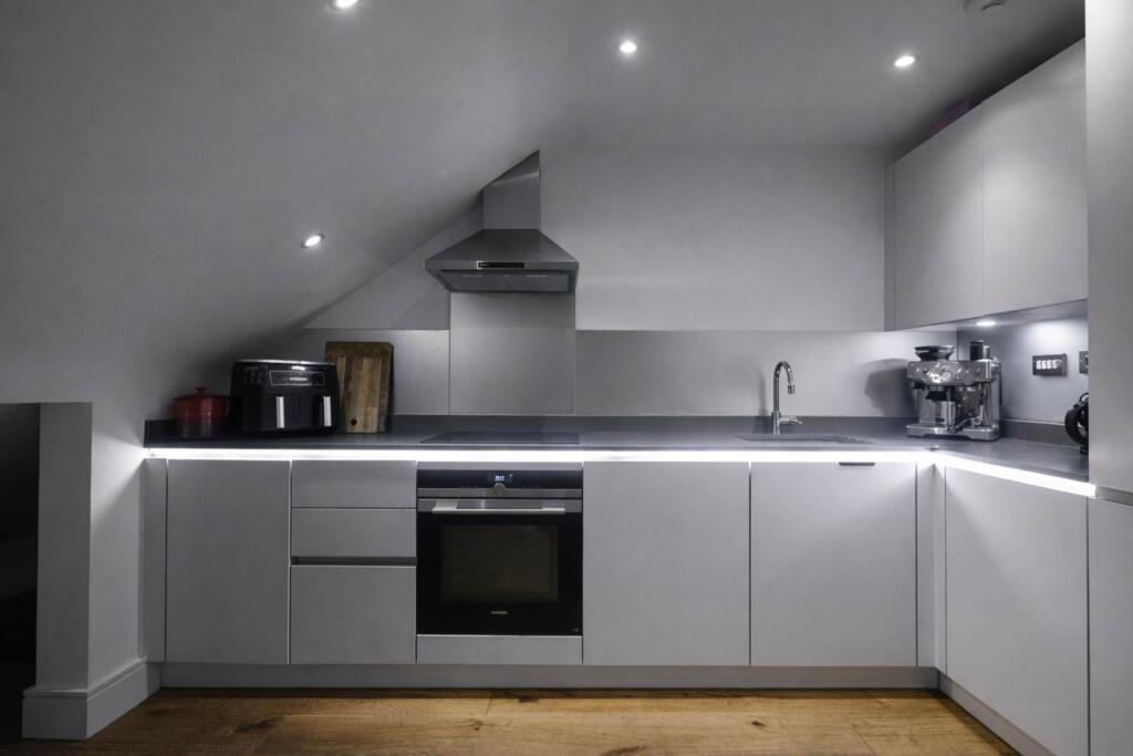 Additional image 4 of Parkgate House, Great North Road, Hatfield