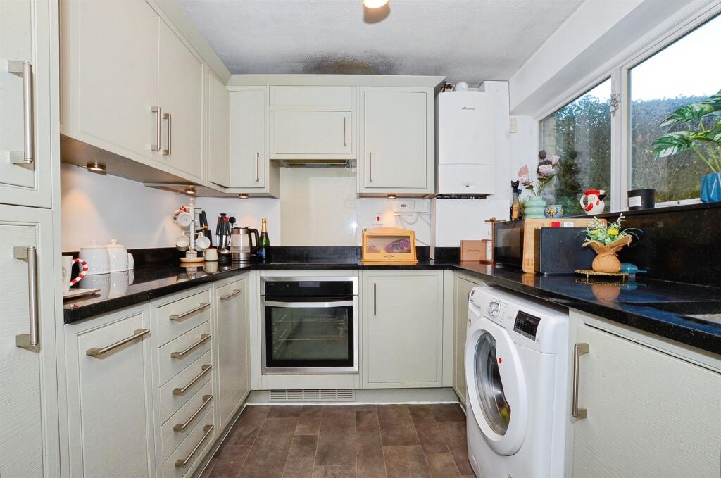 Additional image 15 of St. Martins Close, Harpenden