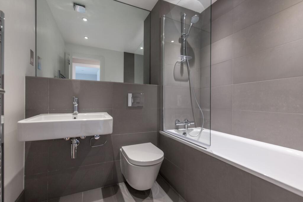 Additional image 4 of Stirling Way