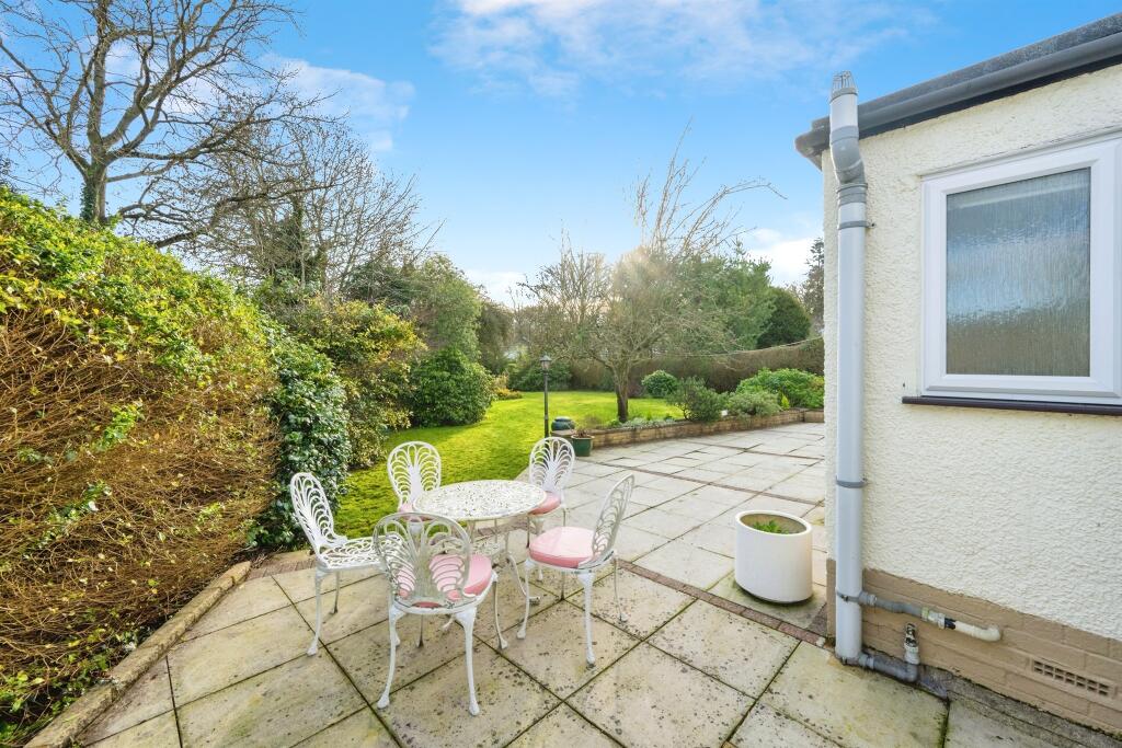 Additional image 28 of Mayflower Road, Park Street, St. Albans