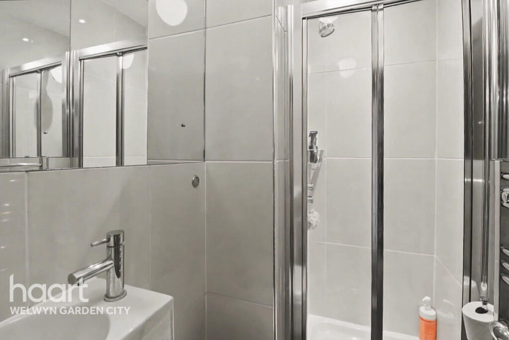 Additional image 16 of Codicote Road, Welwyn