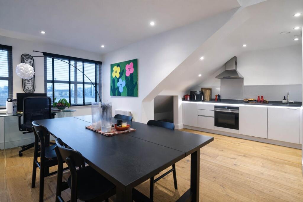 Additional image 3 of Parkgate House, Great North Road, Hatfield