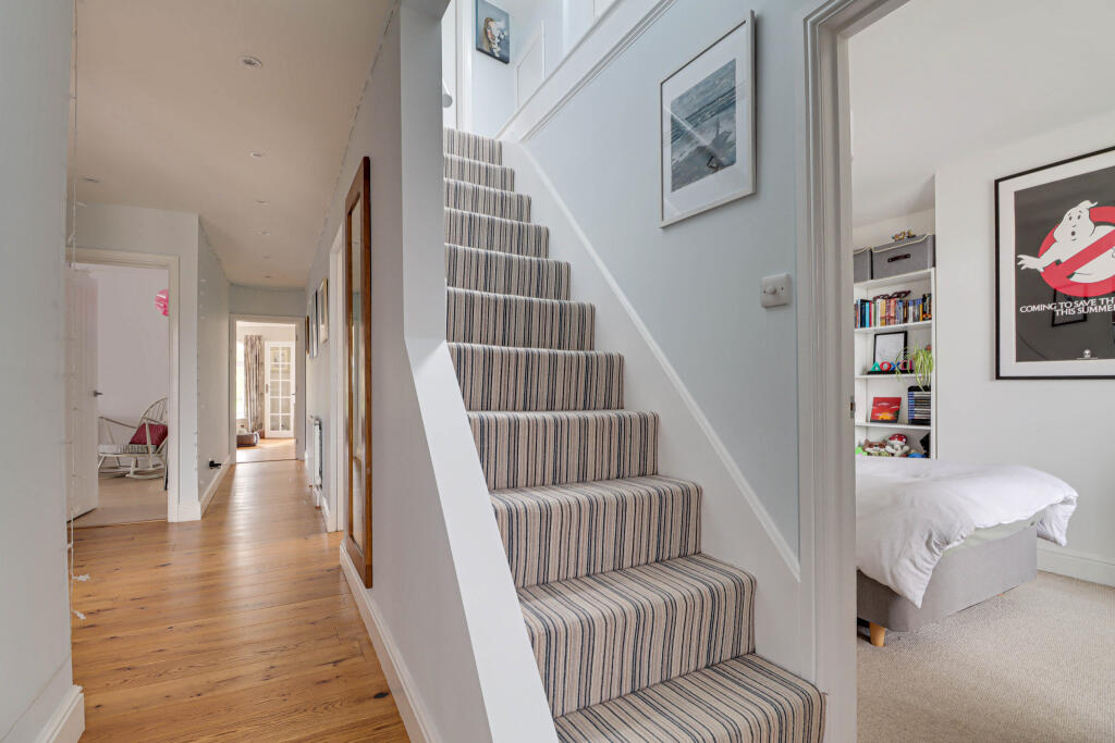 Additional image 14 of Castle Rise, Wheathampstead, Hertfordshire, AL4