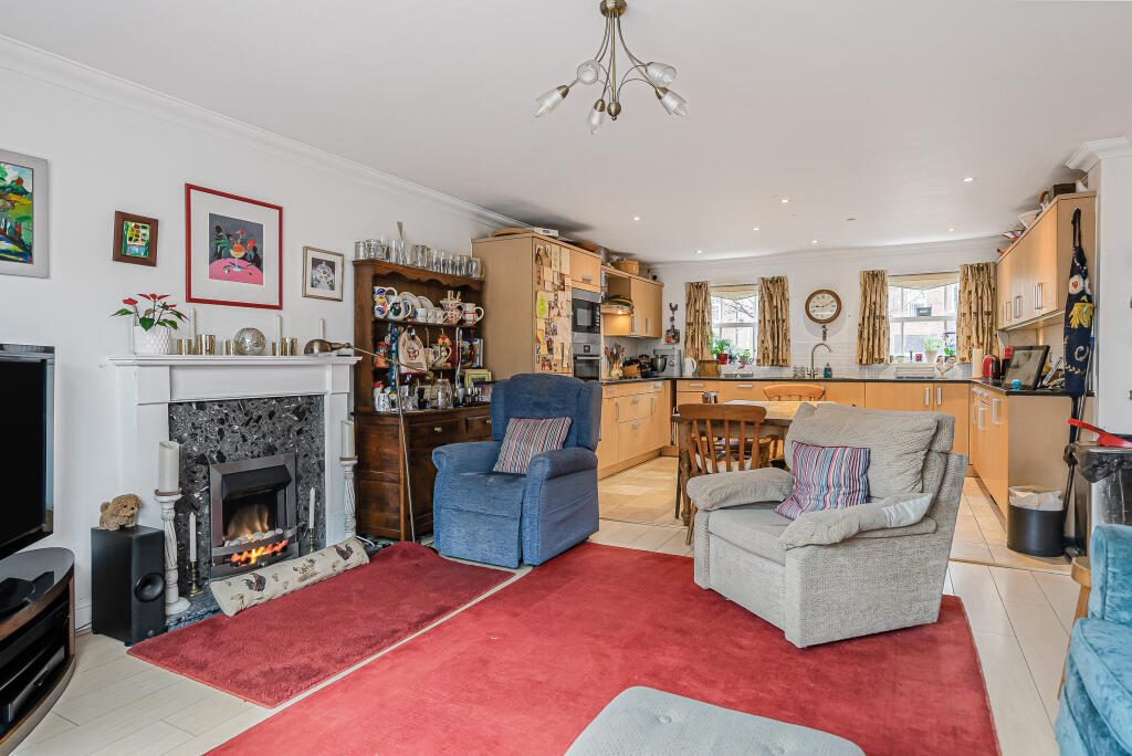 Additional image 11 of Miller Close, Redbourn, AL3