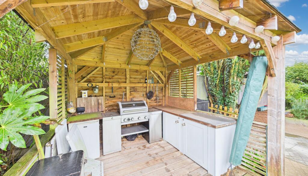 Additional image 29 of Upland Drive, Brookmans Park, AL9