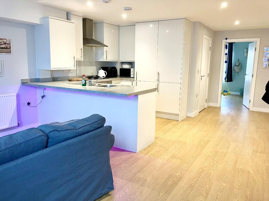 Additional image 4 of High Street, London Colney, St. Albans, Hertfordshire, AL2