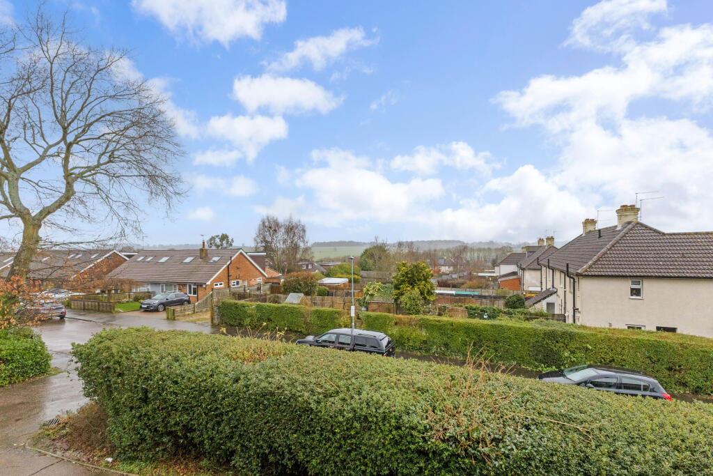 Additional image 8 of Robin Court, Harpenden, AL5