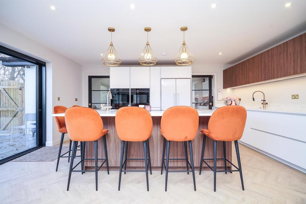 Additional image 8 of Springwood Walk, St. Albans