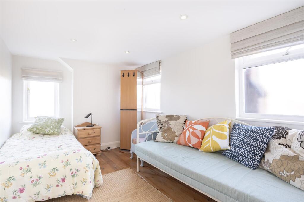 Additional image 12 of Elliswick Road, Harpenden