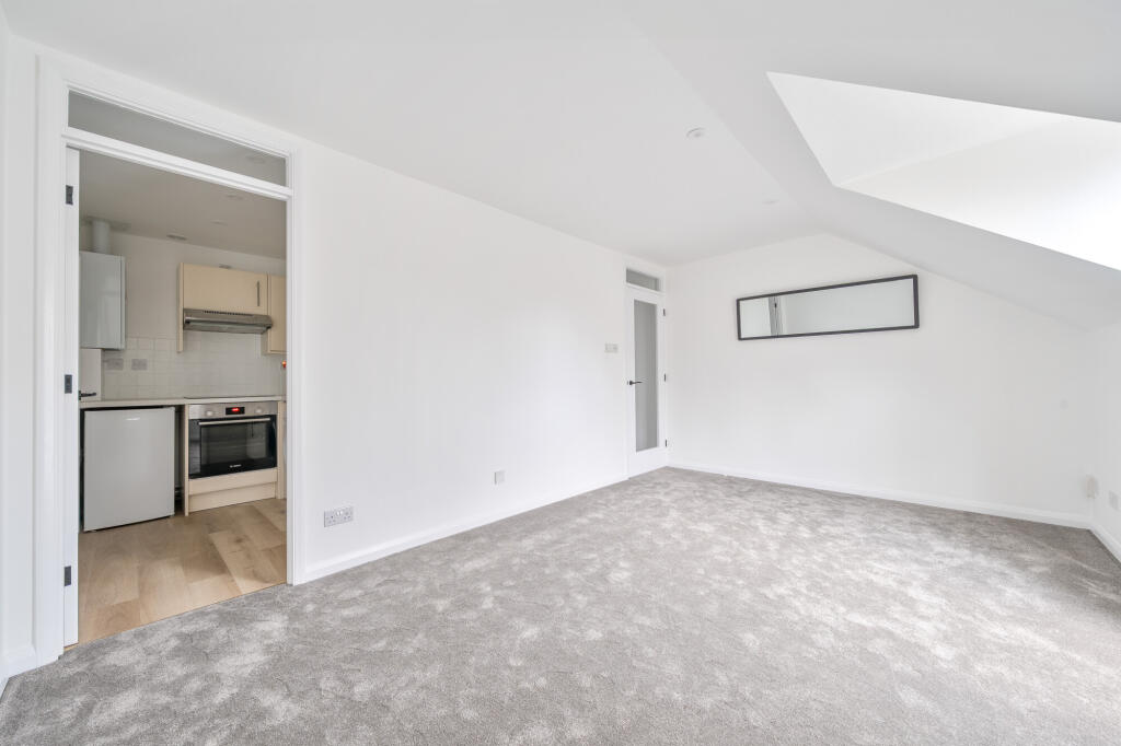 Additional image 11 of Station Road, Harpenden, AL5