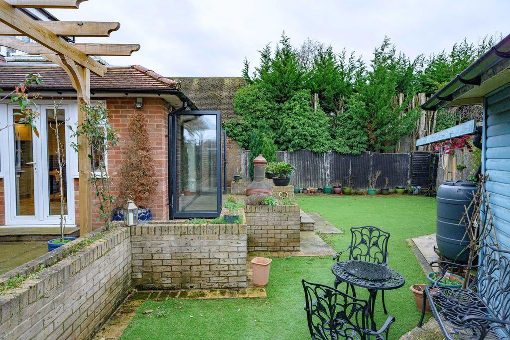 Additional image 19 of Dixons Hill Road, Welham Green