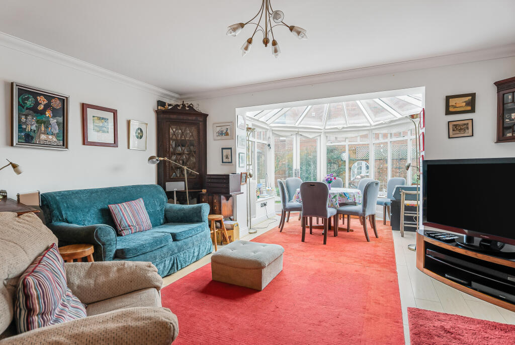 Additional image 25 of Miller Close, Redbourn, AL3