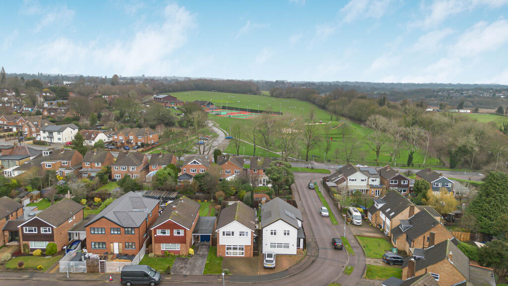 Additional image 30 of Carisbrooke Road, St. Albans, Hertfordshire, AL2