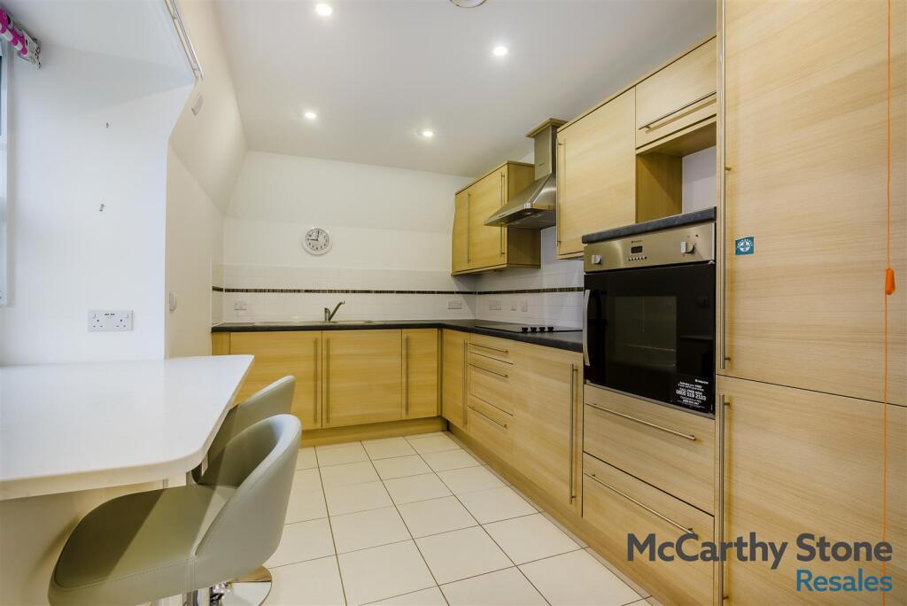 Additional image 7 of Peel Court, College Way, Welwyn Garden City, Hertfordshire, AL8 6DG