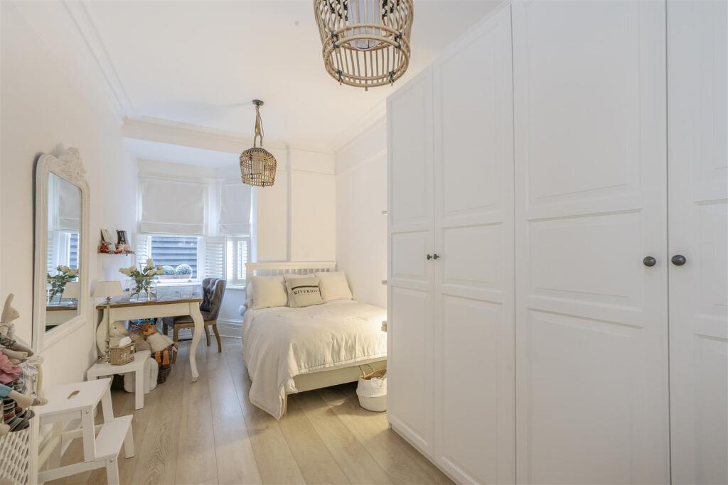 Additional image 8 of Hollybush Lane, Harpenden