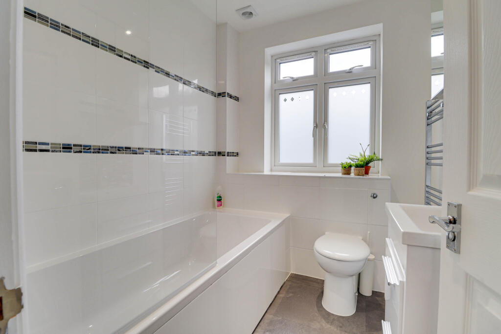 Additional image 16 of Laburnum Grove, Chiswell Green, St Albans, AL2