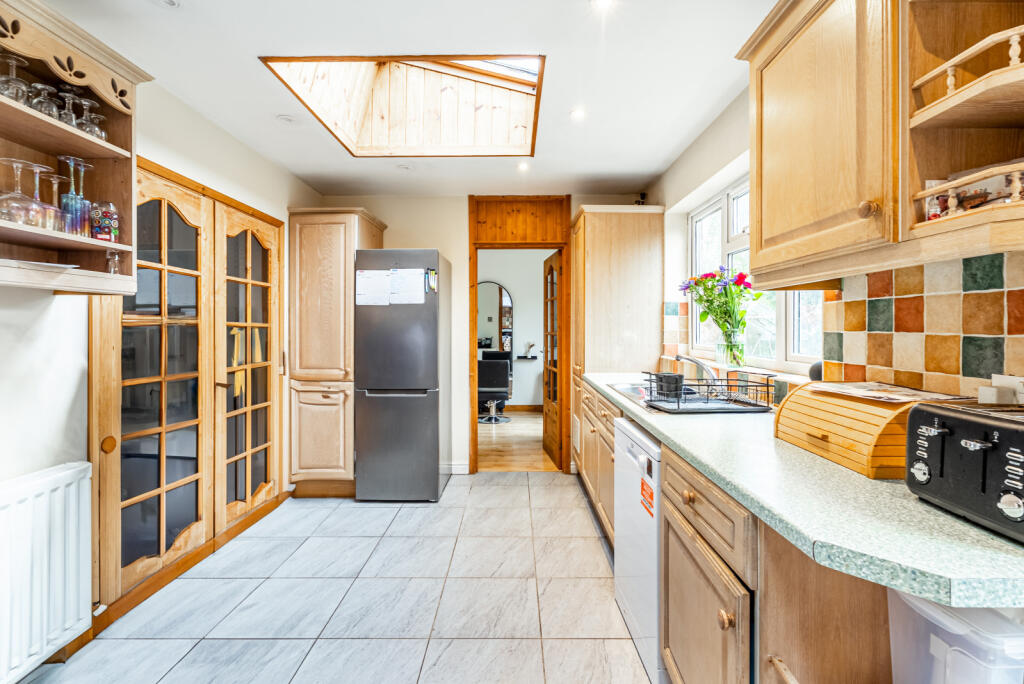 Additional image 3 of Meadway, Colney Heath, St. Albans, Hertfordshire, AL4