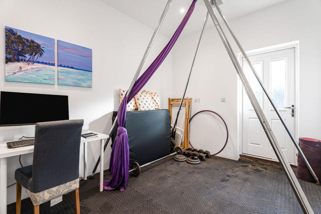 Additional image 32 of Mortimer Crescent, Kings Park, AL3