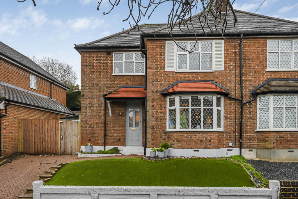 Connaught Road, St Albans, AL3