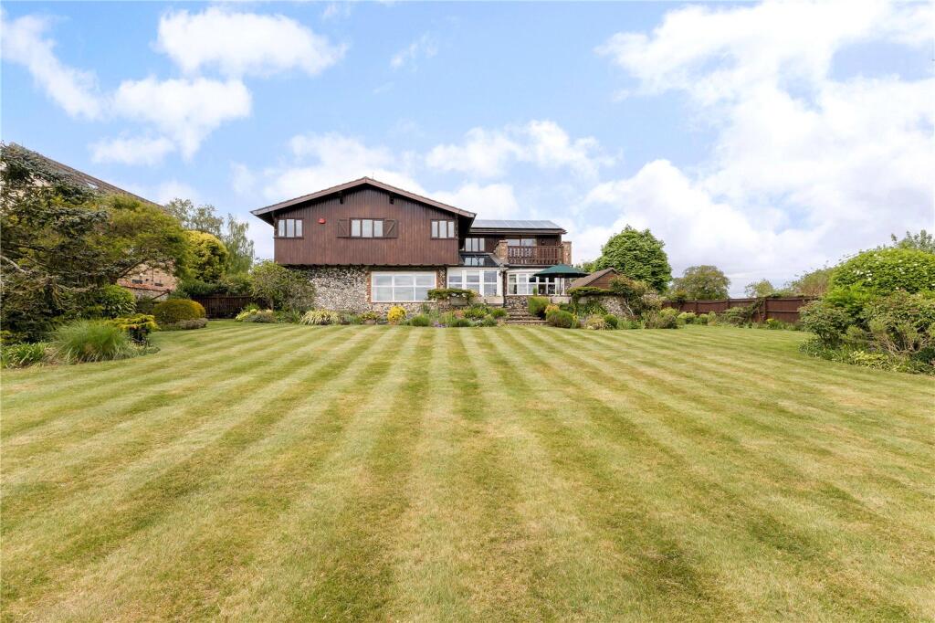 Pie Garden, Flamstead, St. Albans, Hertfordshire, AL3