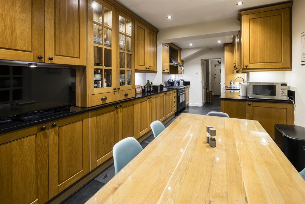 Additional image 23 of Station Road, Brookmans Park