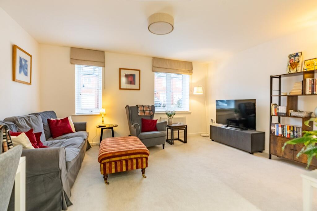 Additional image 9 of Neville Close, St. Albans, Hertfordshire, AL3