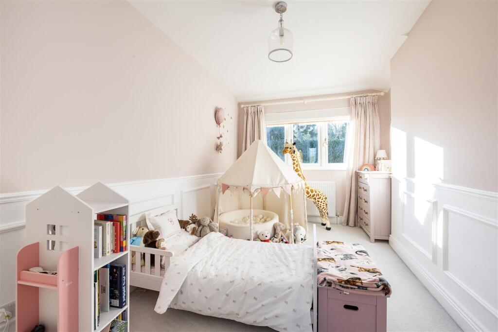 Additional image 9 of Moreton Place, Harpenden