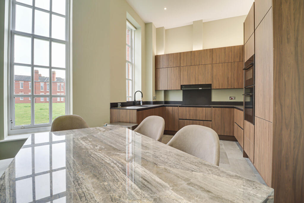 Additional image 17 of Beningfield Drive, London Colney, AL2