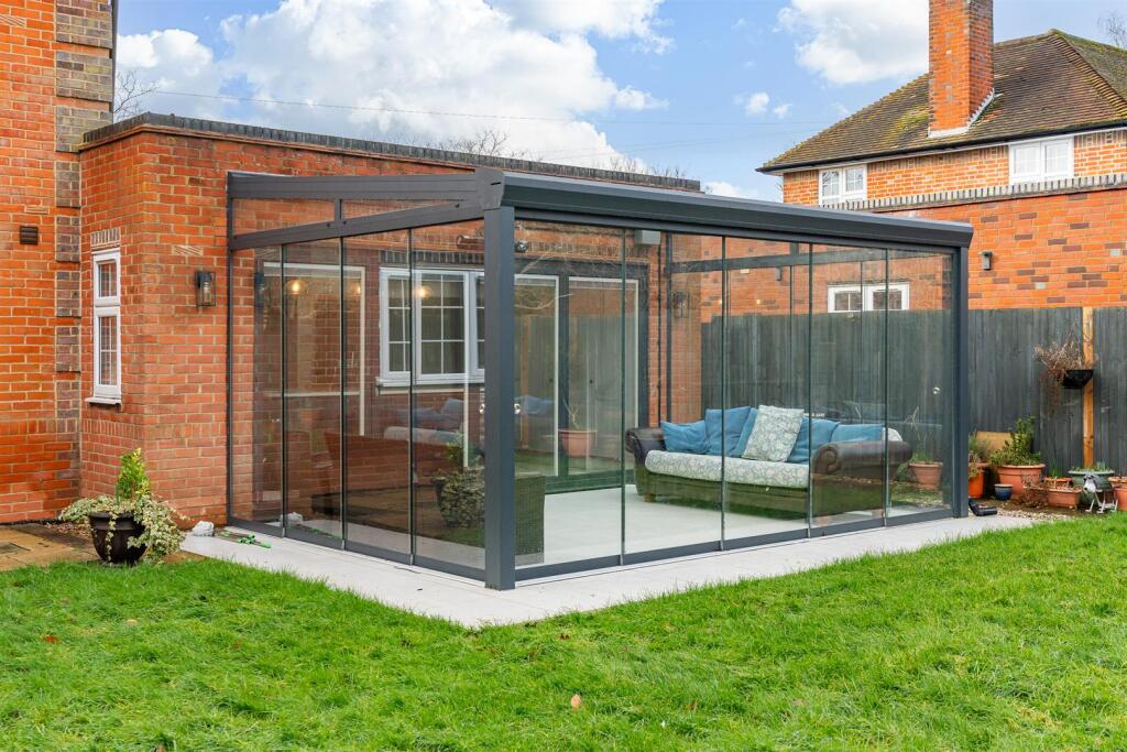 Additional image 36 of Youngs Rise, Welwyn Garden City