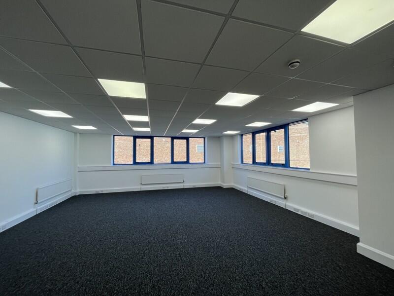 Additional image 7 of Unit 4, Apex Point, Travellers Lane, North Mymms, Hatfield, Hertfordshire
