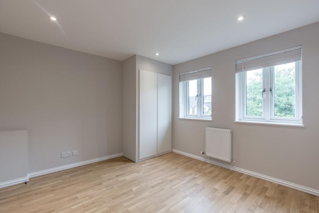 Additional image 5 of Stirling Way