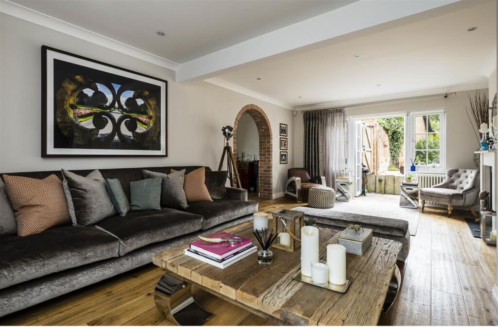 Additional image 31 of Station Road, Brookmans Park