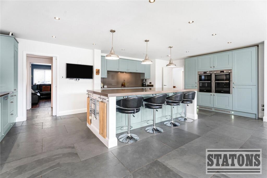 Additional image 9 of Upland Drive, Brookmans Park, Hatfield, Hertfordshire, AL9