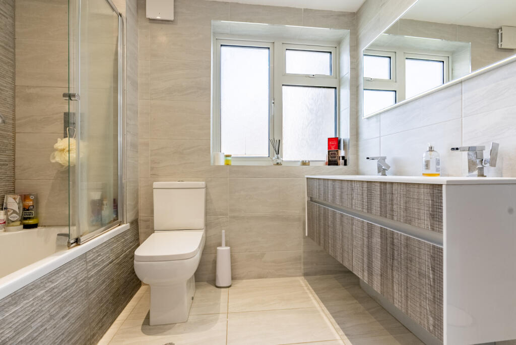 Additional image 11 of Whitecroft, St. Albans, Hertfordshire, AL1