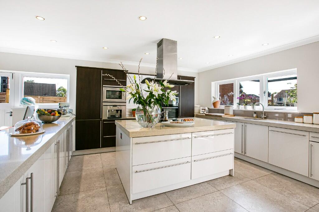 Additional image 5 of Truly distinctive family home, 1 Lamb Lane, Redbourn, AL3