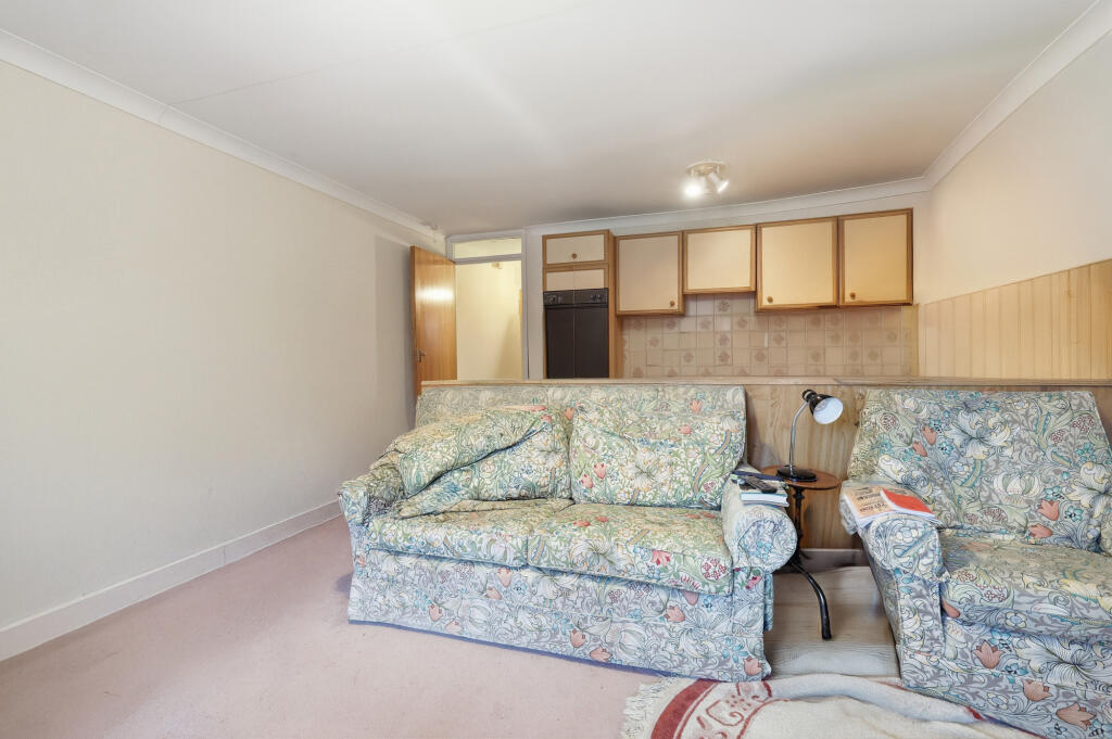 Additional image 7 of The Beeches, Park Street, St. Albans