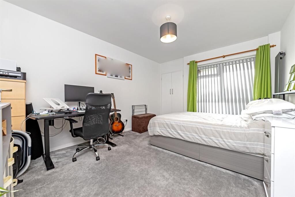 Additional image 5 of Hatfield Road, St. Albans