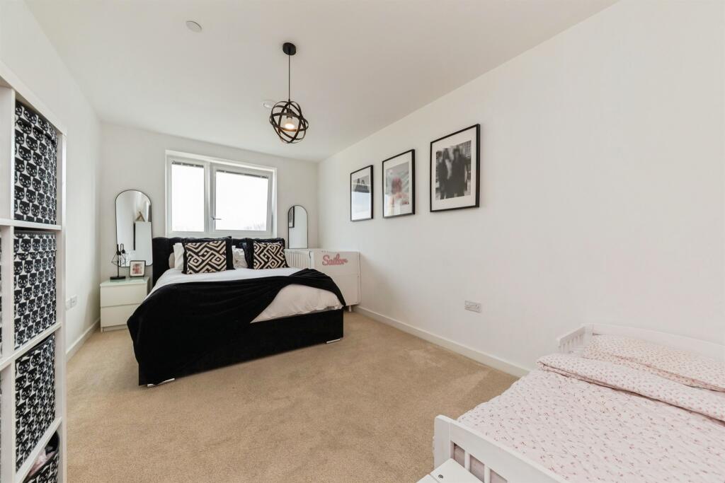 Additional image 6 of High View, Hatfield