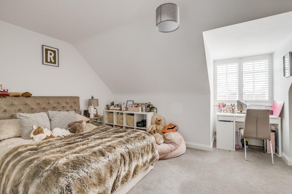 Additional image 11 of Parkway, Welwyn Garden City, Hertfordshire, AL8