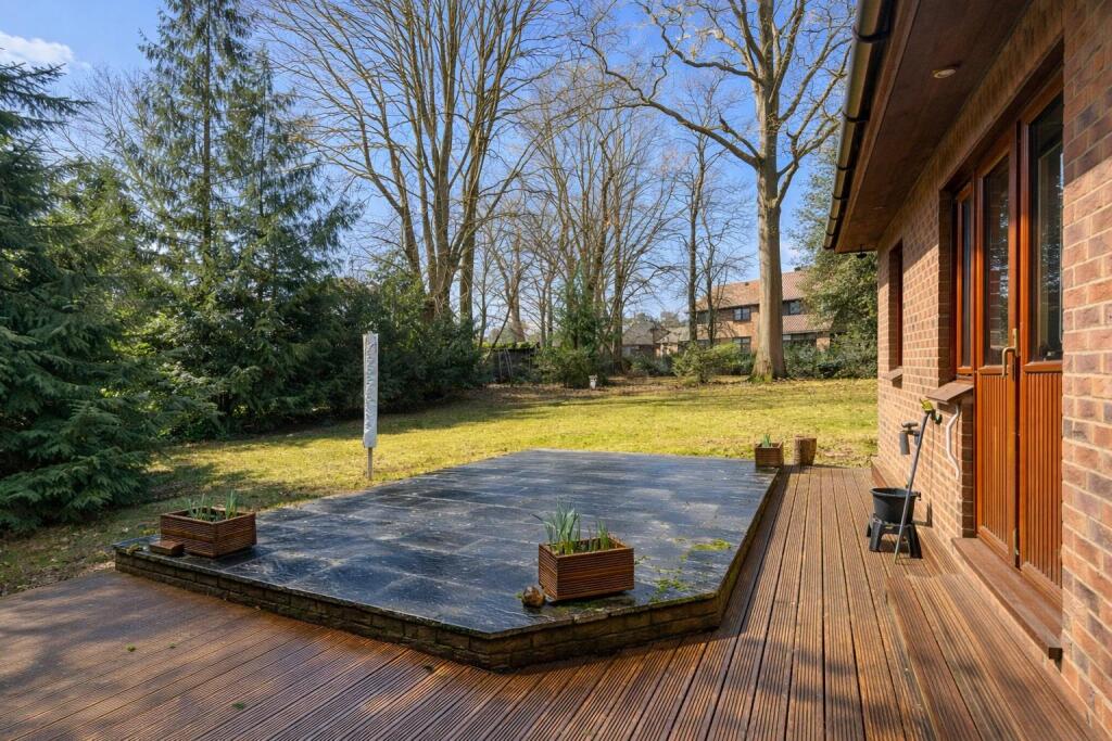 Additional image 26 of Oaklands Rise, Welwyn