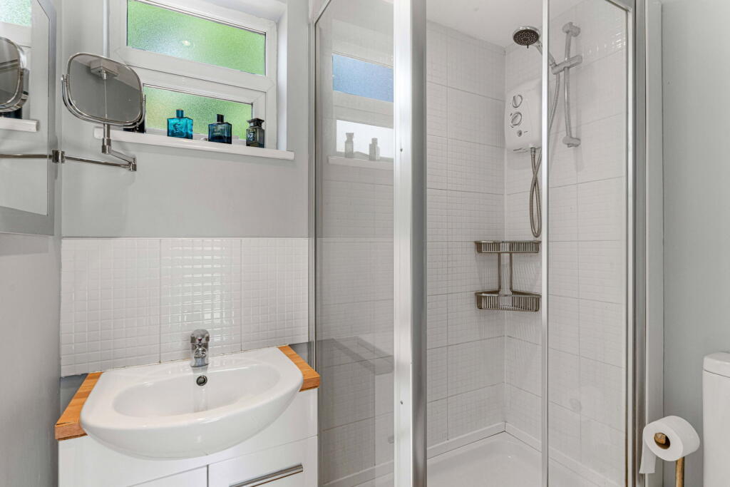 Additional image 38 of Codicote Road, Welwyn, AL6